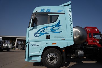 �ൺ��� ӥ�� ������ 15.7L LNG 720���� 6X4 ��ʿ��16�� AMT�Զ��� ǣ����ͼƬ