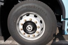 解放鹰驰 6X4 纯电动牵引车 宁德时代400.61kWh