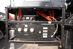 解放鹰驰 6X4 纯电动牵引车 宁德时代400.61kWh