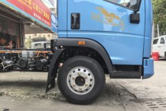 中国重汽 豪曼 先锋EM3 4X2 4.18米单排纯电动厢式轻卡 宁德时代100.46kWh