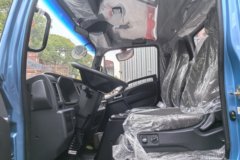 中国重汽 豪曼 先锋EM3 4X2 4.18米单排纯电动厢式轻卡 宁德时代100.46kWh