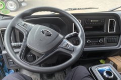 中国重汽 豪曼 先锋EM3 4X2 4.18米单排纯电动厢式轻卡 宁德时代100.46kWh