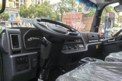 中国重汽 豪曼 先锋EM3 4X2 4.18米单排纯电动厢式轻卡 宁德时代100.46kWh