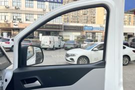 多拉大面&nbsp;电动封闭厢货驾驶室图片