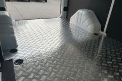 货拉拉多拉大面 2025款 超充梦想版 3座 纯电动封闭货车 宁德时代43.53kWh