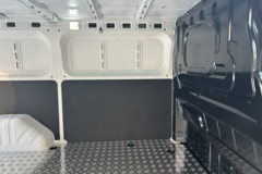 货拉拉多拉大面 2025款 超充梦想版 3座 纯电动封闭货车 宁德时代43.53kWh