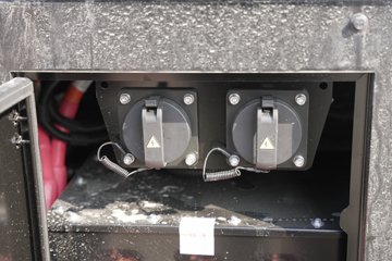 һ�����J6P 6X4 ���綯ǣ���� ����ʱ��400.61kWhͼƬ