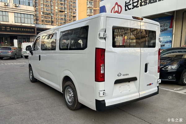 疯狂促销，直降0.1万！包头市跨越星光电动封闭厢货系列优惠价