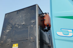 青岛解放 JH6重卡 6X4 纯电动牵引车423.936kWh