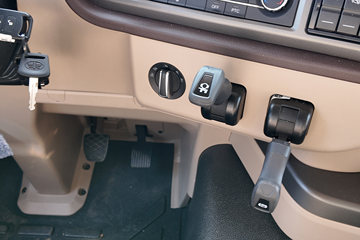 �ൺ��� JH6�ؿ� 6X4 ���綯ǣ����423.936kWhͼƬ