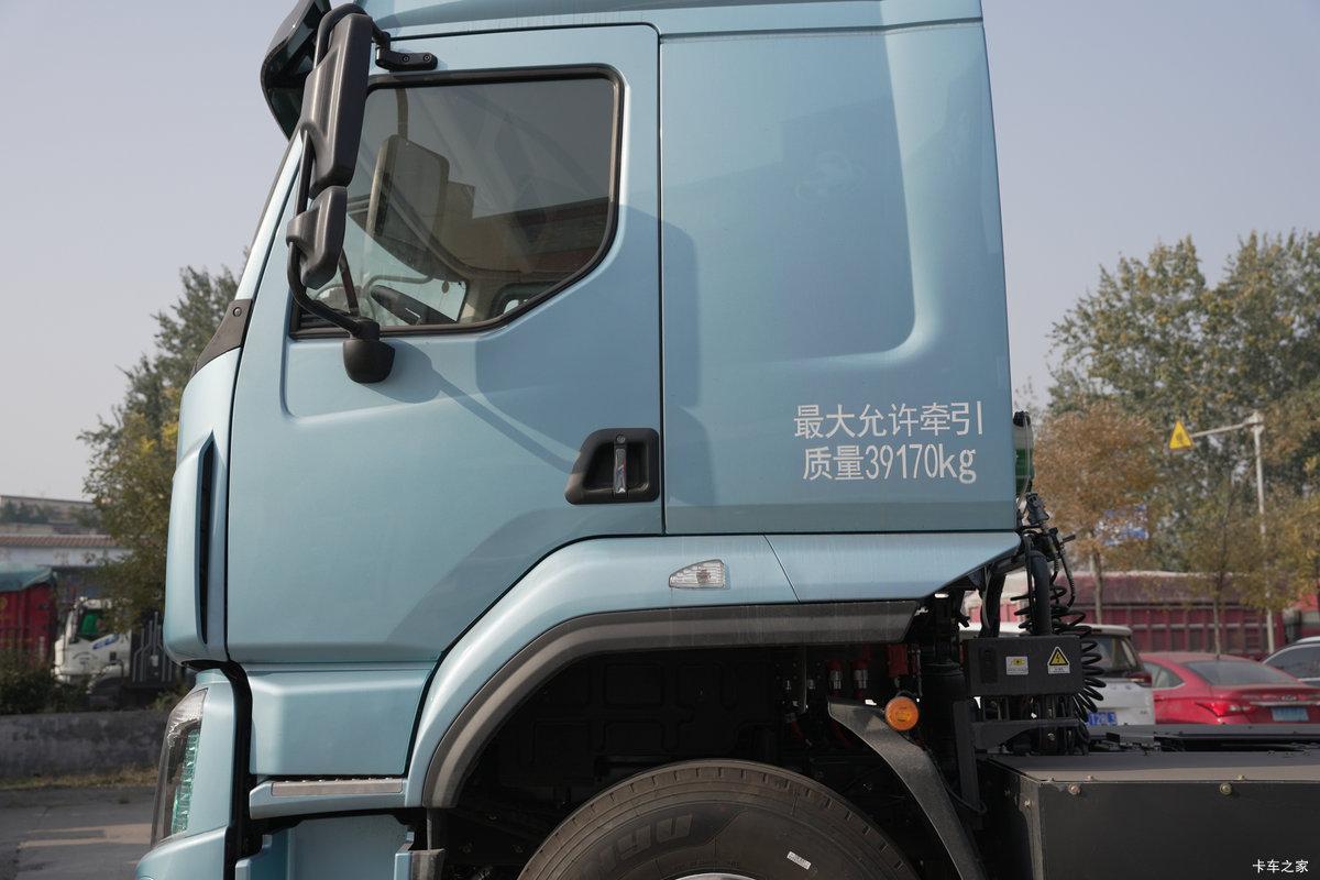 �������� ����H5�ؿ� 6X4 ���綯ǣ����359kWh���