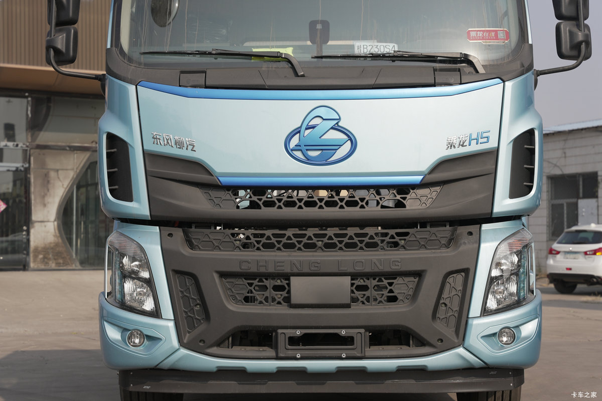 �������� ����H5�ؿ� 6X4 ���綯ǣ����359kWh���