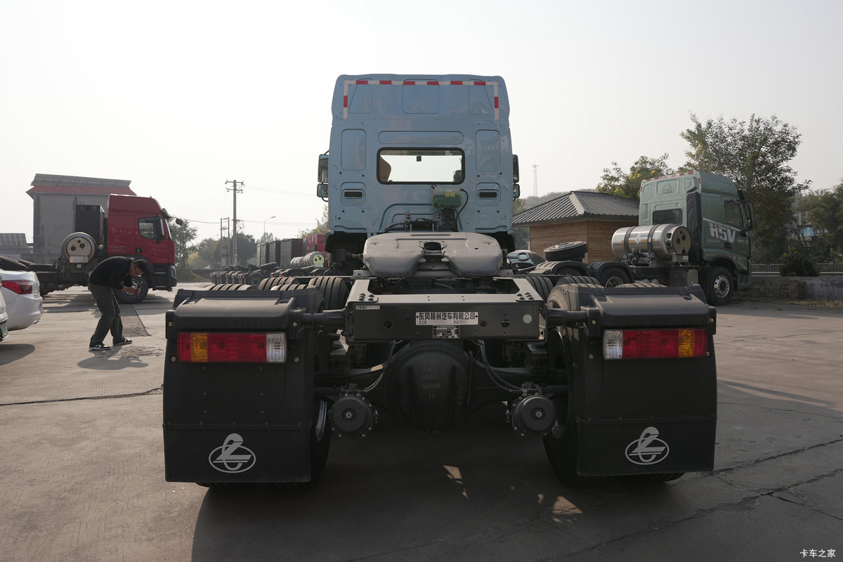 �������� ����H5�ؿ� 6X4 ���綯ǣ����359kWh���