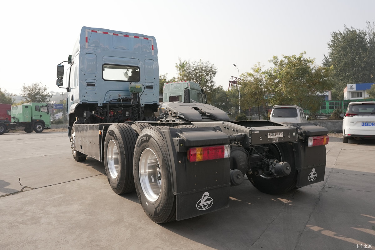 �������� ����H5�ؿ� 6X4 ���綯ǣ����359kWh���