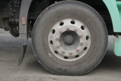 联合卡车 电麒麟 标载充电版 6X4 平顶纯电动牵引车 宁德时代400.61kWh