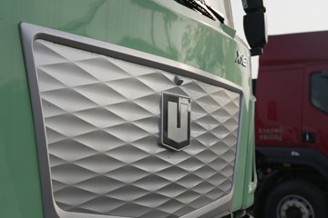 Զ�� X7E 25T 6X4 ���綯ǣ����422.87kWhͼƬ