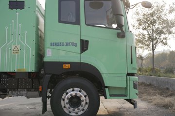 Զ�� X7E 25T 6X4 ���綯ǣ����422.87kWhͼƬ