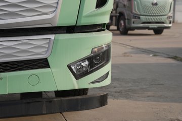 Զ�� X7E 25T 6X4 ���綯ǣ����422.87kWhͼƬ