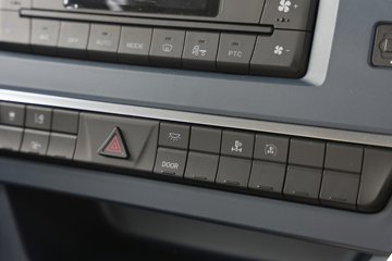 Զ�� X7E 25T 6X4 ���綯ǣ����422.87kWhͼƬ