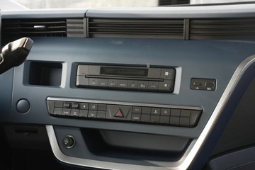 Զ�� X7E 25T 6X4 ���綯ǣ����422.87kWhͼƬ