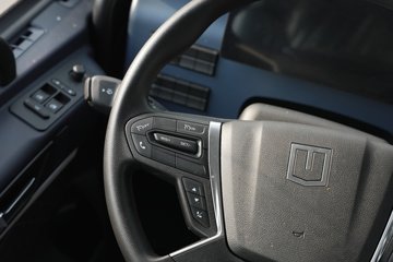 Զ�� X7E 25T 6X4 ���綯ǣ����422.87kWhͼƬ