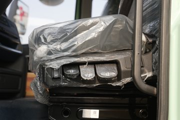 Զ�� X7E 25T 6X4 ���綯ǣ����422.87kWhͼƬ