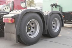 远程 X7E 25T 6X4 纯电动牵引车422.87kWh