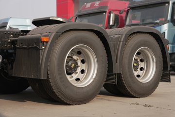 Զ�� X7E 25T 6X4 ���綯ǣ����422.87kWhͼƬ