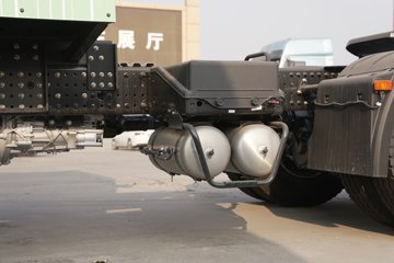 Զ�� X7E 25T 6X4 ���綯ǣ����422.87kWhͼƬ