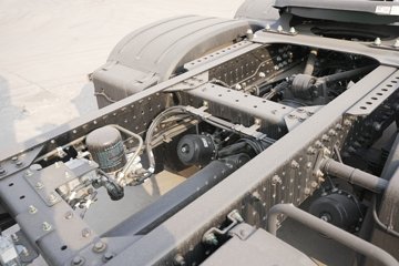 Զ�� X7E 25T 6X4 ���綯ǣ����422.87kWhͼƬ