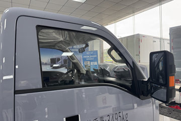 ���ǵ�T4 �Ƹ��� 3.815�׵��Ŵ��綯��դʽ�Ῠ ����62.3kWhͼƬ