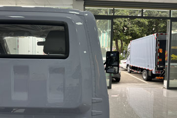 ���ǵ�T4 �Ƹ��� 3.815�׵��Ŵ��綯��դʽ�Ῠ ����62.3kWhͼƬ