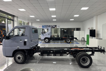 ���ǵ�T4 �Ƹ��� 3.815�׵��Ŵ��綯��դʽ�Ῠ ����62.3kWhͼƬ