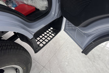 ���ǵ�T4 �Ƹ��� 3.815�׵��Ŵ��綯��դʽ�Ῠ ����62.3kWhͼƬ