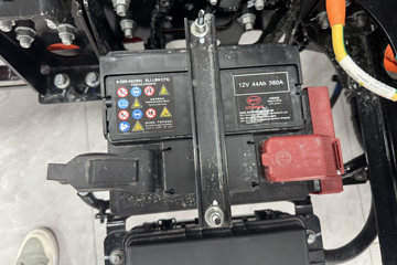���ǵ�T4 �Ƹ��� 3.815�׵��Ŵ��綯��դʽ�Ῠ ����62.3kWhͼƬ