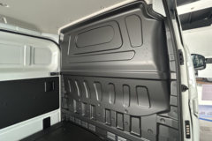 瑞驰R5货运版 2025款 智行超充版超越型Ⅱ 2座 纯电动封闭货车 宁德时代50.1kWh