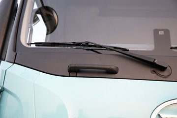 �ൺ���JH6 �������Ϸ��� 14.6L LNG 560���� 6X4 һ�����12�� ǣ����ͼƬ