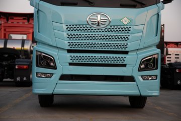 �ൺ���JH6 �������Ϸ��� 14.6L LNG 560���� 6X4 һ�����12�� ǣ����ͼƬ