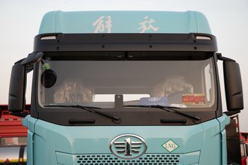 �ൺ���JH6 �������Ϸ��� 14.6L LNG 560���� 6X4 һ�����12�� ǣ����ͼƬ