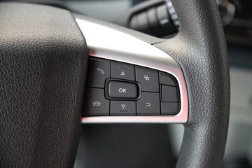 �ൺ���JH6 �������Ϸ��� 14.6L LNG 560���� 6X4 һ�����12�� ǣ����ͼƬ