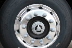 青岛解放JH6 智享版南方款 14.6L LNG 560马力 6X4 一汽解放12档 牵引车