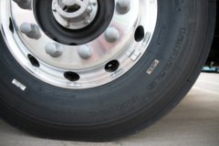 青岛解放JH6 智享版南方款 14.6L LNG 560马力 6X4 一汽解放12档 牵引车