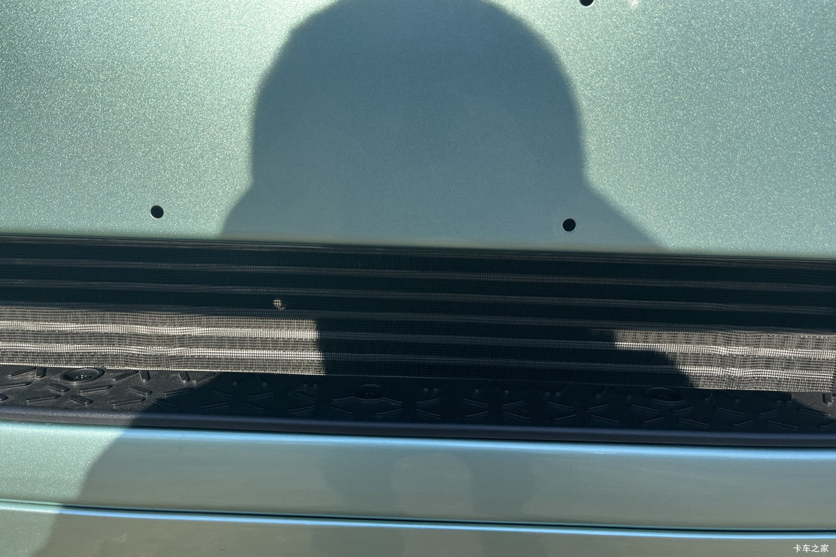 �ൺ���JH6 �����2.0 12.5L���� 580���� 8X4 ��ʿ��16�� AMT�Զ��� 9.5���Ű��դʽ�ػ������                                                