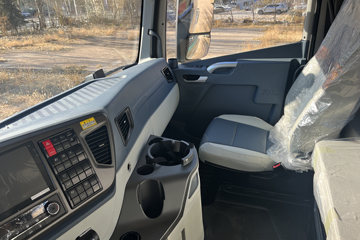 �ൺ���JH6 �����2.0 12.5L���� 580���� 8X4 ��ʿ��16�� AMT�Զ��� 9.5���Ű��դʽ�ػ���ͼƬ