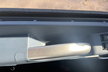 �ൺ���JH6 �����2.0 12.5L���� 580���� 8X4 ��ʿ��16�� AMT�Զ��� 9.5���Ű��դʽ�ػ��� ����ͼƬ