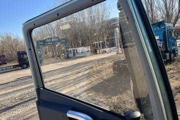 �ൺ���JH6 �����2.0 12.5L���� 580���� 8X4 ��ʿ��16�� AMT�Զ��� 9.5���Ű��դʽ�ػ��� ����ͼƬ