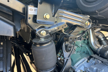 �ൺ���JH6 �����2.0 12.5L���� 580���� 8X4 ��ʿ��16�� AMT�Զ��� 9.5���Ű��դʽ�ػ��� ����ͼƬ