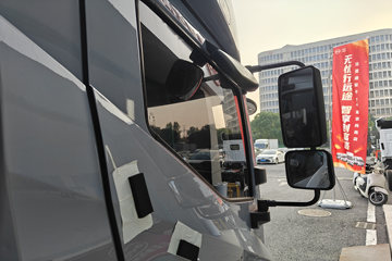 ���ǵ�T5 �Ƹ��� 4.15�׵��Ŵ��綯��դʽ�Ῠ ����151kWhͼƬ