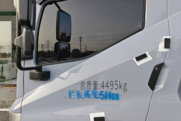 ���ǵ�T5 �Ƹ��� 4.15�׵��Ŵ��綯��դʽ�Ῠ ����151kWhͼƬ