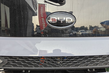 ���ǵ�T5 �Ƹ��� 4.15�׵��Ŵ��綯��դʽ�Ῠ ����151kWhͼƬ